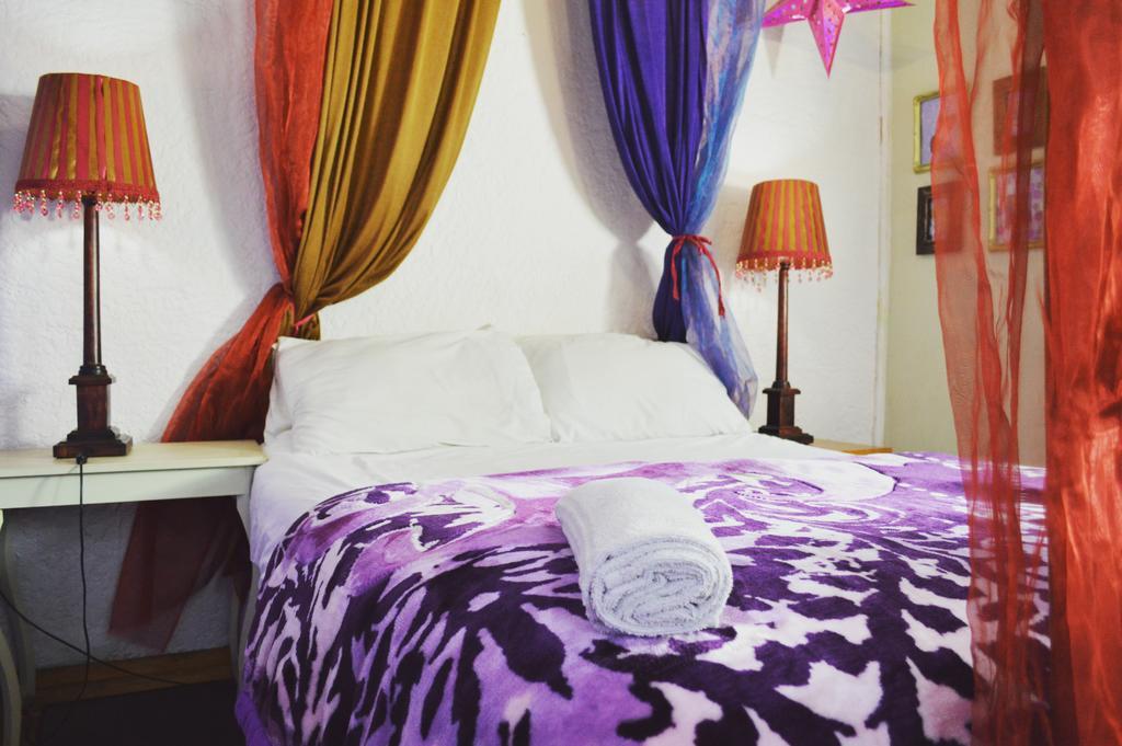 Homebase Melville Backpackers Johannesburg Exterior photo