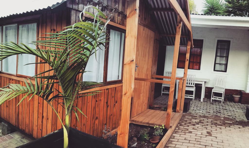 Homebase Melville Backpackers Johannesburg Exterior photo