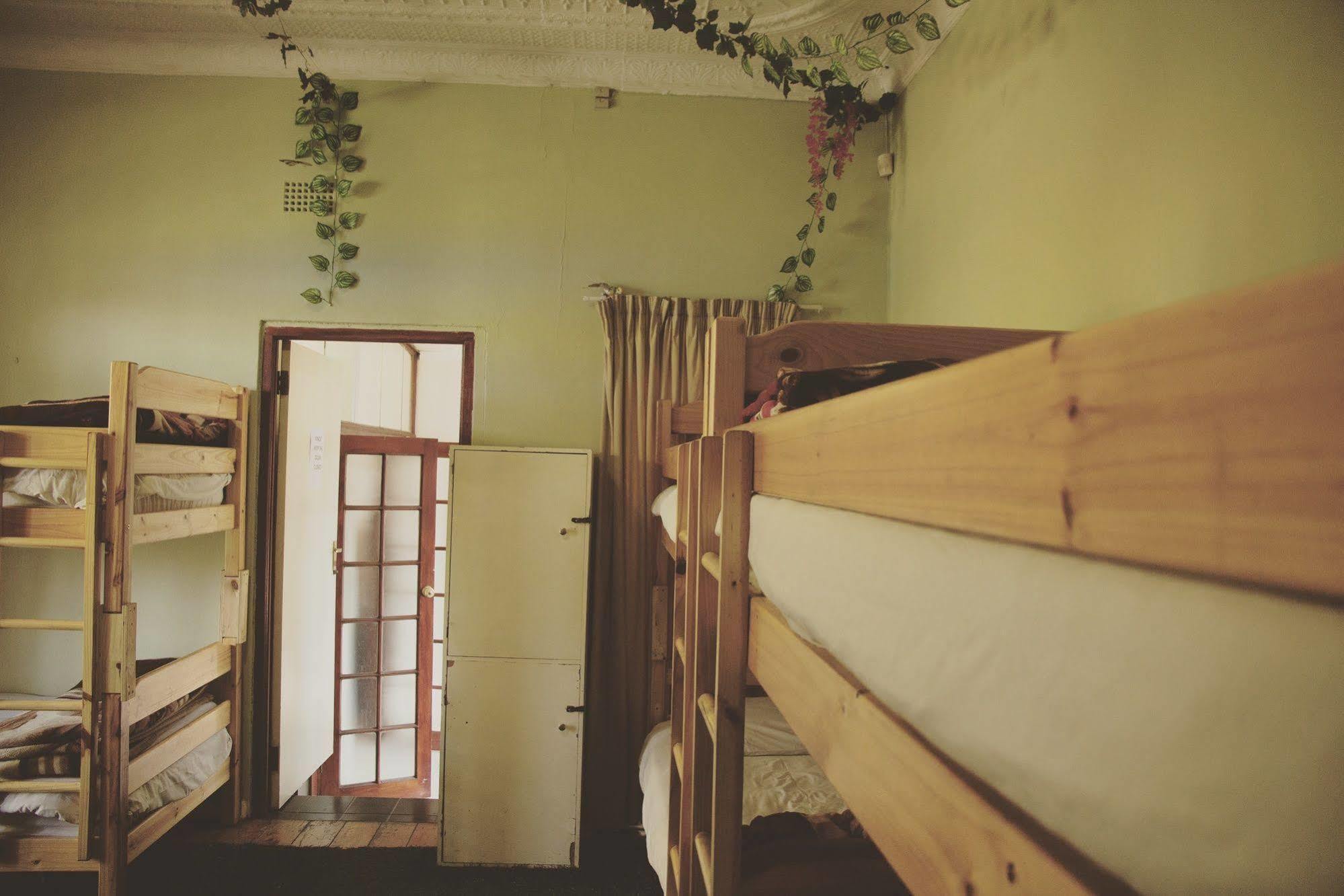 Homebase Melville Backpackers Johannesburg Exterior photo